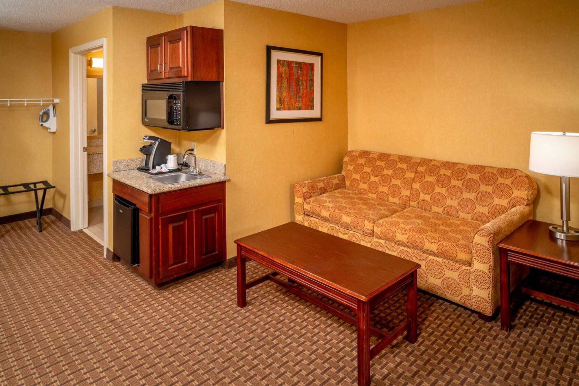 Holiday Inn Express And Suites Hazard By Ihg Exterior foto