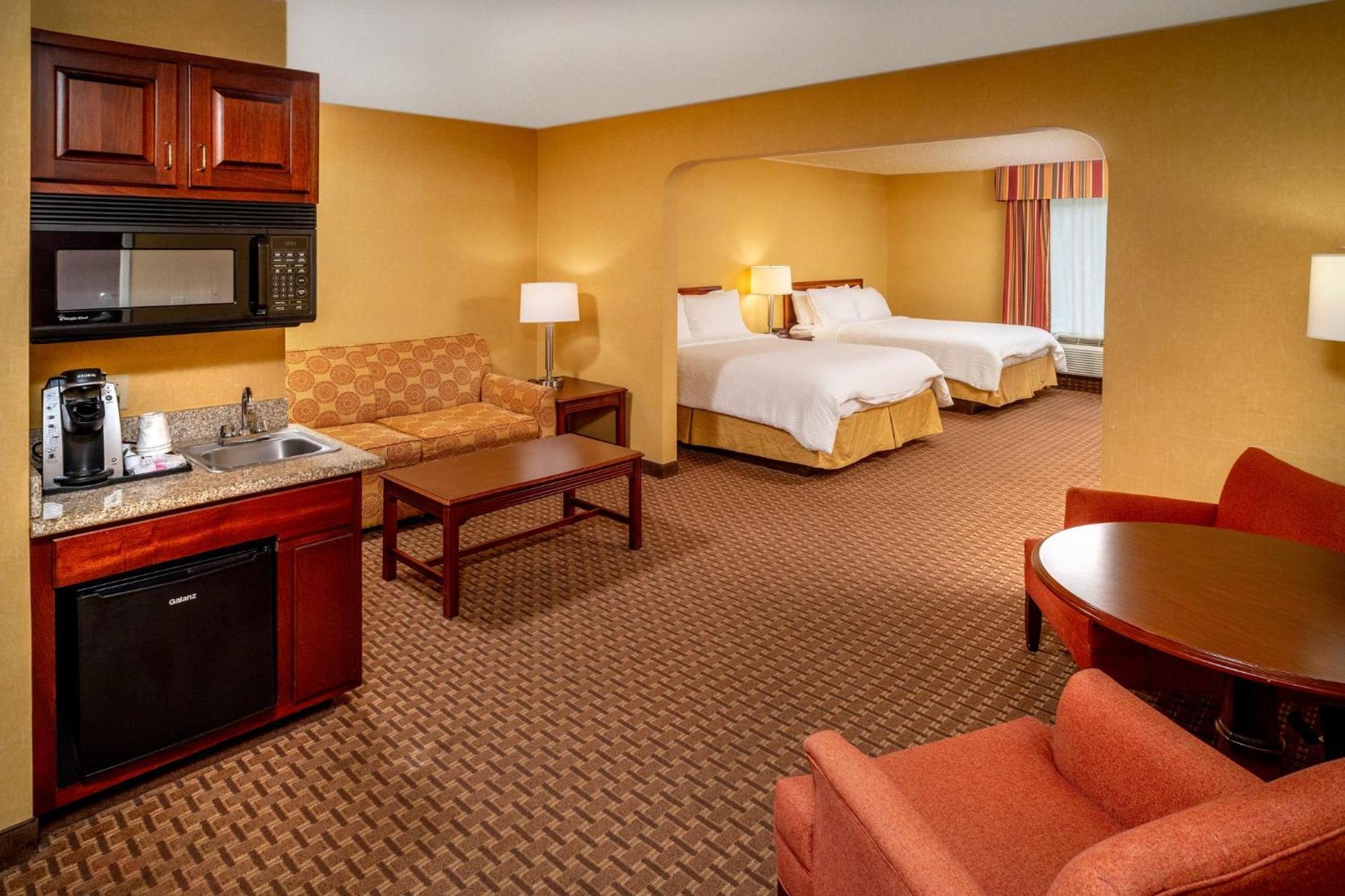 Holiday Inn Express And Suites Hazard By Ihg Exterior foto